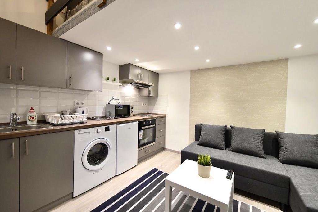 Cosy Flat In Kiraly Str, King Apartment Будапеща Екстериор снимка